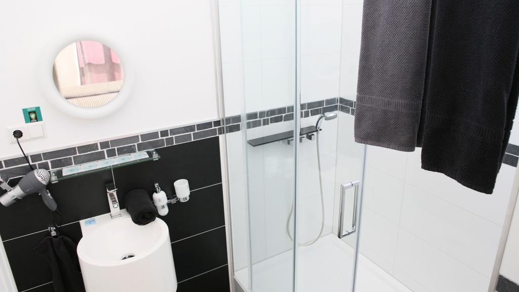 Villaci Business Apartments Leimen  Bilik gambar